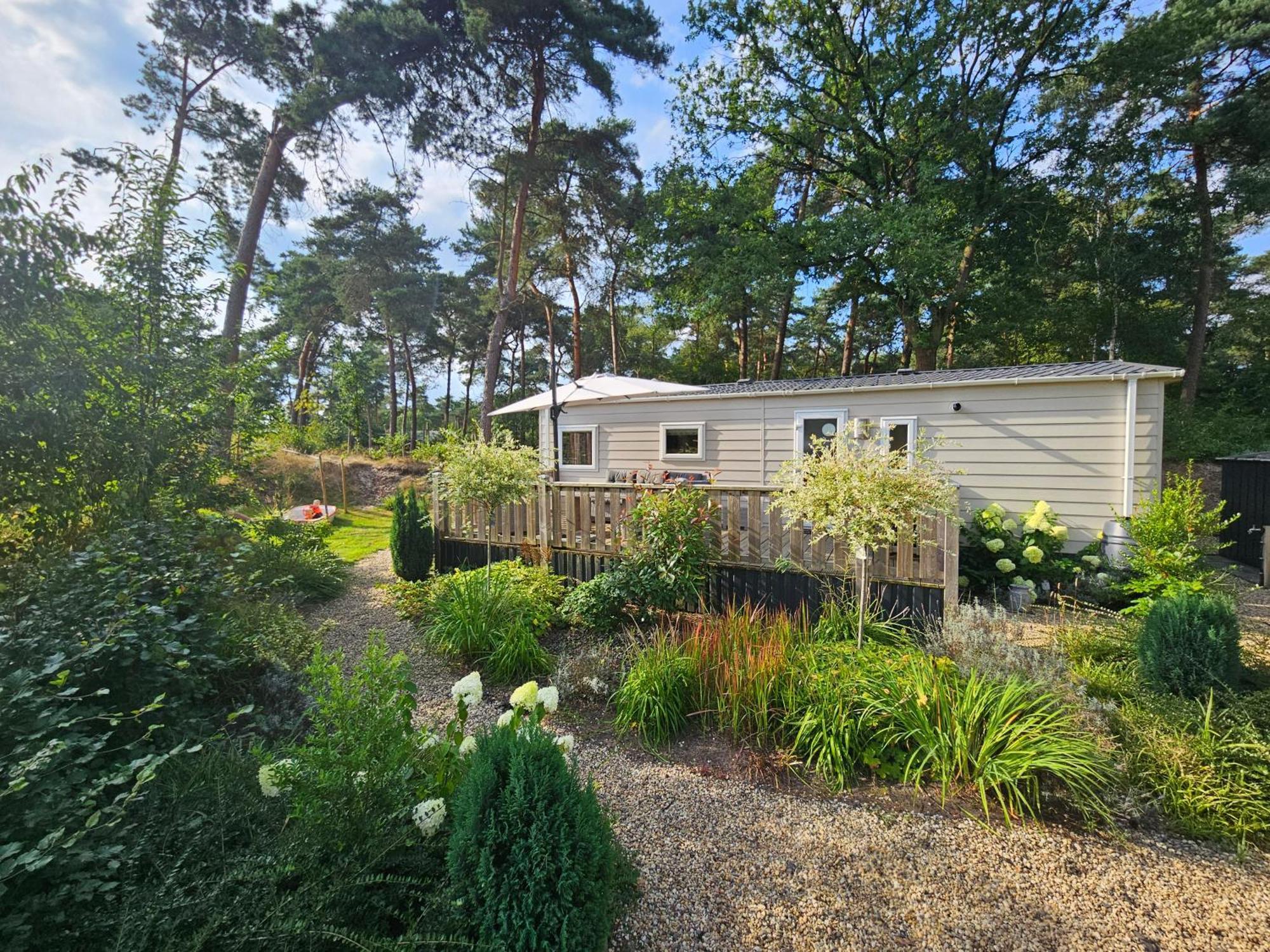 Luxe 4 Persoons Chalet Op 5 Sterren Camping Raalte Exterior photo